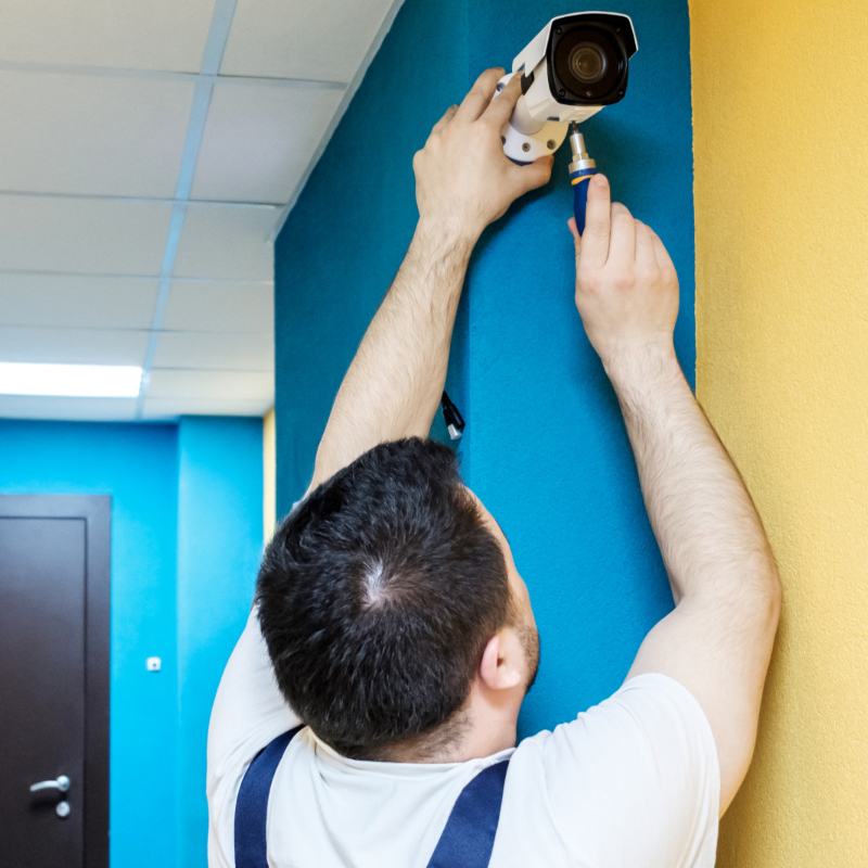 Serviço de montagem de sistema CFTV